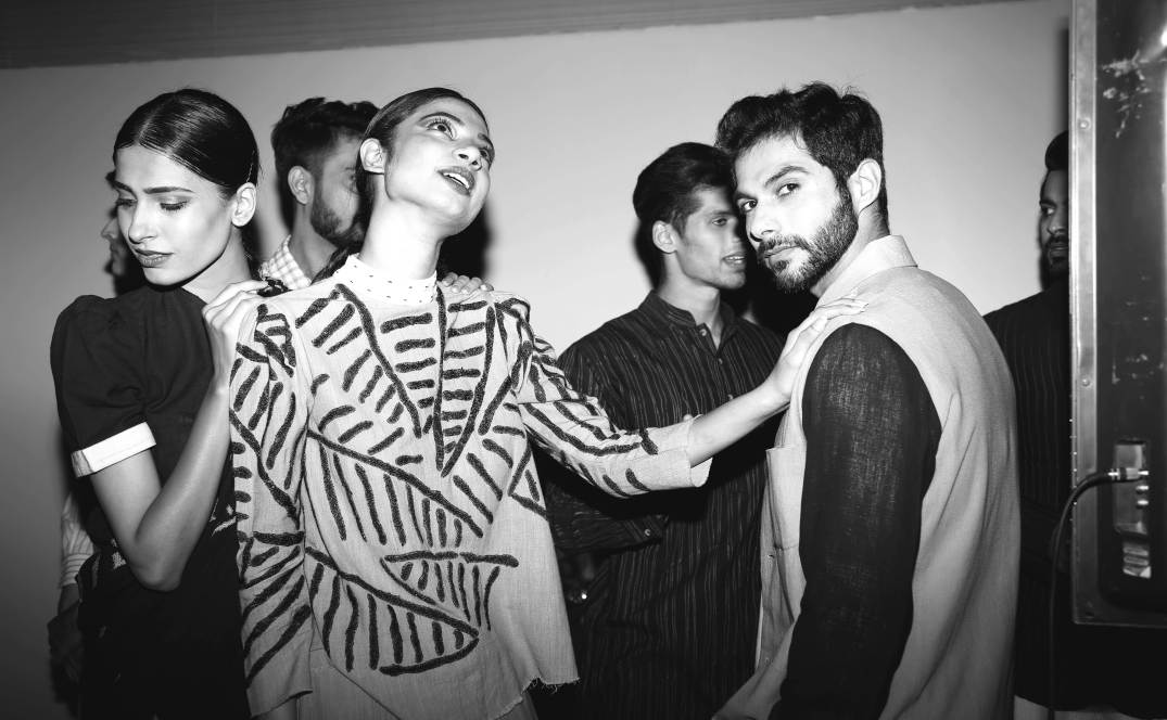 abraham &amp; thakore -vastra 2017-jaipur fashion week -khadi (1)