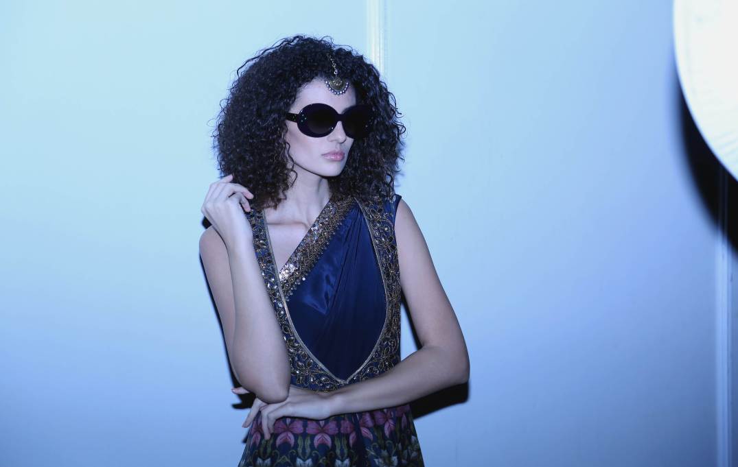 jj valaya-backstage-fashion week india-aifw-indian models-saree-indian wear-sunglasses-desi-new delhi (13)