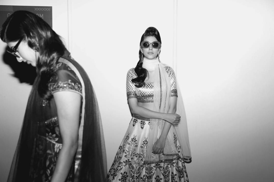 jj valaya-backstage-fashion week india-aifw-indian models-saree-indian wear-sunglasses-desi-new delhi (15)